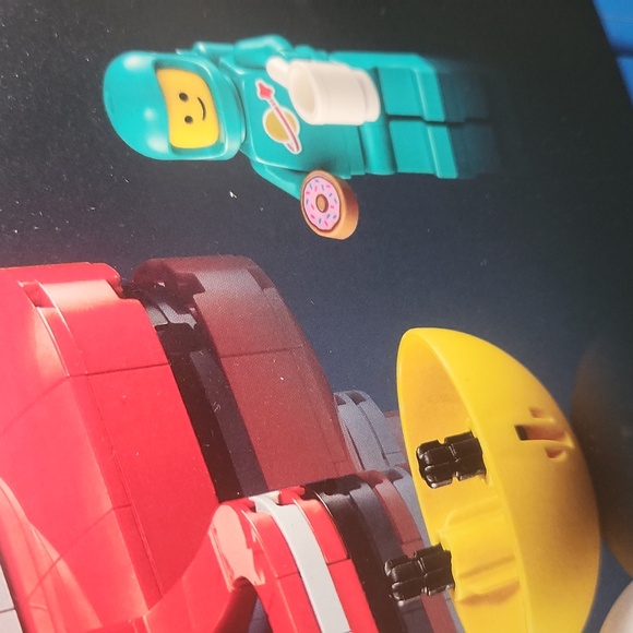 LEGO Ideas Miniature Vending Machine NWT Brand New In Box Unopened Complete - Picture 9 of 15